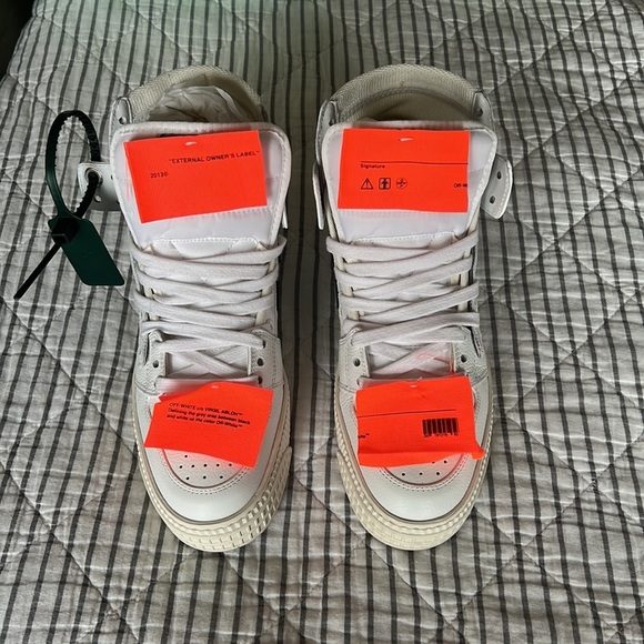 Off- White c/o Virgil Abloh Off Court 3.0 Top Sneaker - Picture 2 of 13